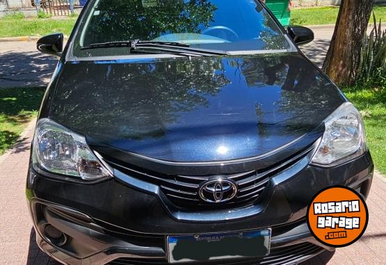 Autos - Toyota Etios 2023 Nafta 19200Km - En Venta