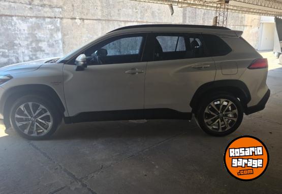 Autos - Toyota COROLLA  CROSS SEC 2021 Electrico / Hibrido 77543Km - En Venta