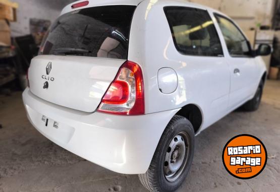 Autos - Renault Clio Mio 2013 Nafta 100000Km - En Venta