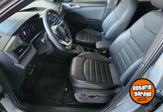 Autos - Volkswagen Taos Highline 2023 Nafta 26255Km - En Venta