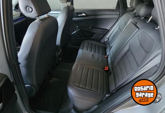 Autos - Volkswagen Taos Highline 2023 Nafta 26255Km - En Venta