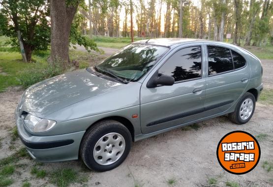 Autos - Renault Megane 1998 Nafta 250000Km - En Venta