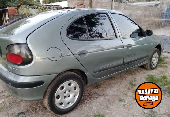 Autos - Renault Megane 1998 Nafta 250000Km - En Venta