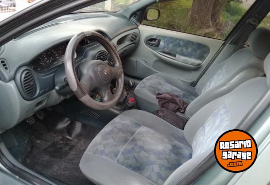 Autos - Renault Megane 1998 Nafta 250000Km - En Venta