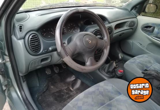 Autos - Renault Megane 1998 Nafta 250000Km - En Venta
