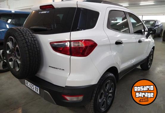 Camionetas - Ford Ecosport 1.5L Freestyle 2021 Nafta 58132Km - En Venta