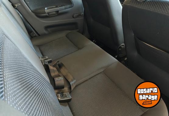 Autos - Volkswagen Voyage 2015 Nafta 120000Km - En Venta