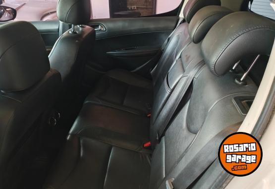 Autos - Peugeot 308 Sport 2013 Nafta 122000Km - En Venta