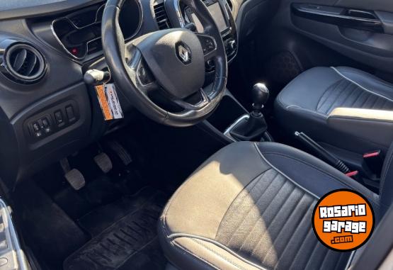 Autos - Renault Captur intens 2017 Nafta 78000Km - En Venta