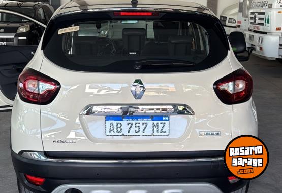 Autos - Renault Captur intens 2017 Nafta 78000Km - En Venta