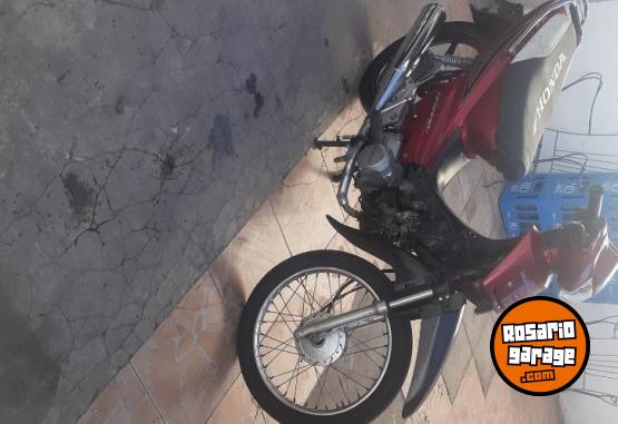 Motos - Honda 2012 2012 Nafta 50000Km - En Venta