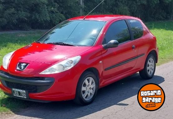 Autos - Peugeot 207 2010 Nafta 150000Km - En Venta