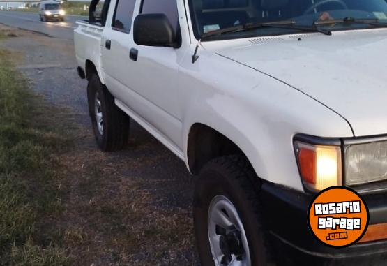 Camionetas - Toyota HILUX 1999 Diesel 560000Km - En Venta