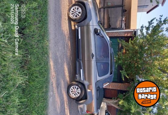 Camionetas - Fiat Strada Adventure 2014 GNC 170000Km - En Venta