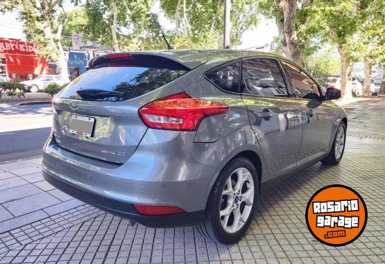 Autos - Ford Focus Se Plus 2016 Nafta 76000Km - En Venta