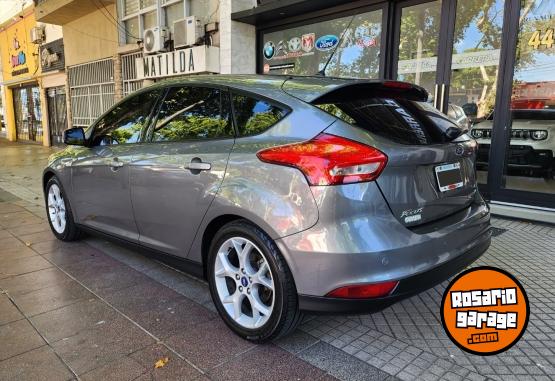 Autos - Ford Focus Se Plus 2016 Nafta 76000Km - En Venta