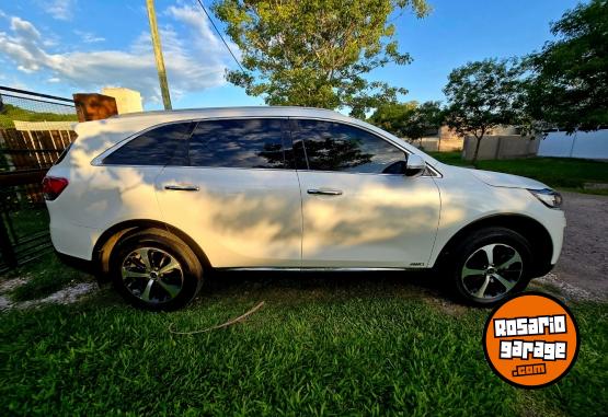 Camionetas - Kia Sorento 2017 Diesel 124000Km - En Venta