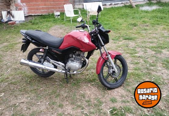 Motos - Honda CG 150 NEW TITAN 2016 Nafta 60000Km - En Venta