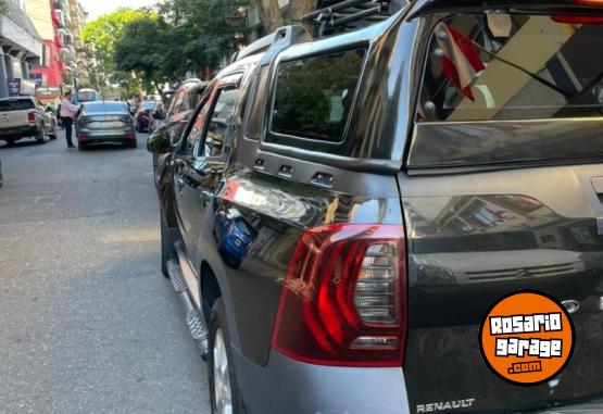 Camionetas - Renault Duster Oroch Dinamic 2.0 2016 Nafta 87000Km - En Venta
