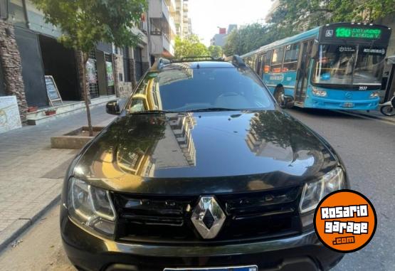 Camionetas - Renault Duster Oroch Dinamic 2.0 2016 Nafta 87000Km - En Venta