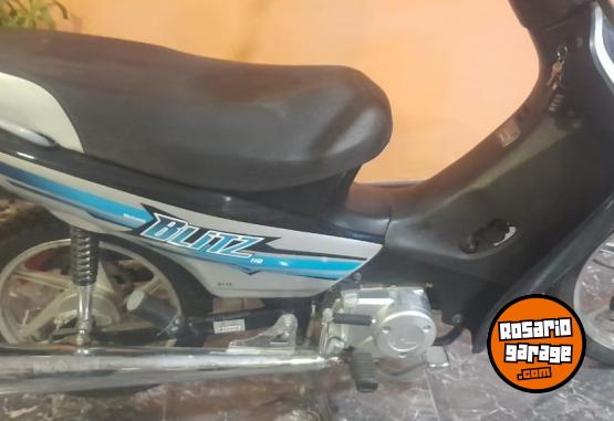 Motos - Motomel Bliz full 2022 Nafta 2039Km - En Venta