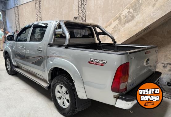 Camionetas - Toyota HILUX SRV 2011 Diesel  - En Venta