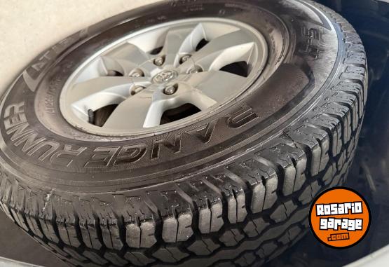 Camionetas - Toyota HILUX SRV 2011 Diesel  - En Venta