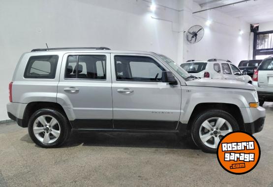 Camionetas - Jeep Patriot sport 2013 Nafta 149000Km - En Venta