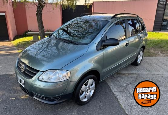 Autos - Volkswagen SURAN TRENDLINE 1.6 2010 Nafta 175000Km - En Venta