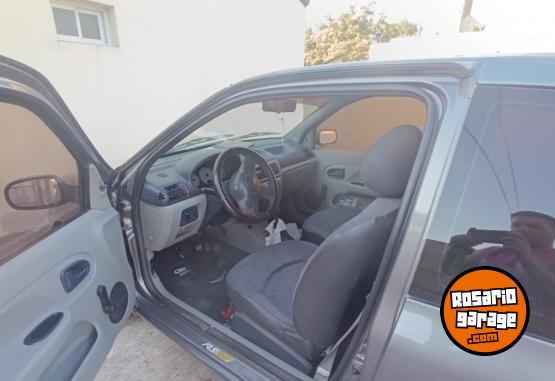 Autos - Renault Clio, corsa, gol, Onix 2005 Nafta 111111Km - En Venta