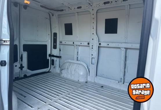 Utilitarios - Renault Master L1 H1 2020 Diesel 160000Km - En Venta