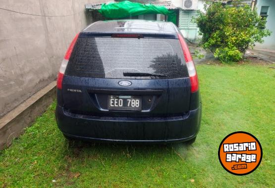 Autos - Ford Fiesta ambiente 2003 GNC 228487Km - En Venta