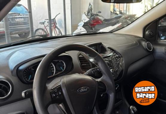 Autos - Ford KA SEL 2018 Nafta 63000Km - En Venta