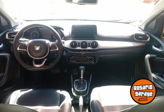 Autos - Fiat Cronos precisi�n cuero at 2021 Nafta 73000Km - En Venta