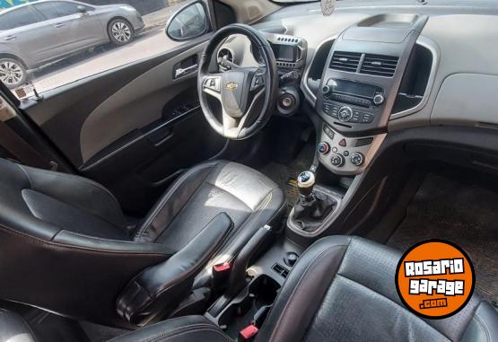 Autos - Chevrolet SONIC LTZ 1.6 5 PUERTAS 2012 GNC 150800Km - En Venta