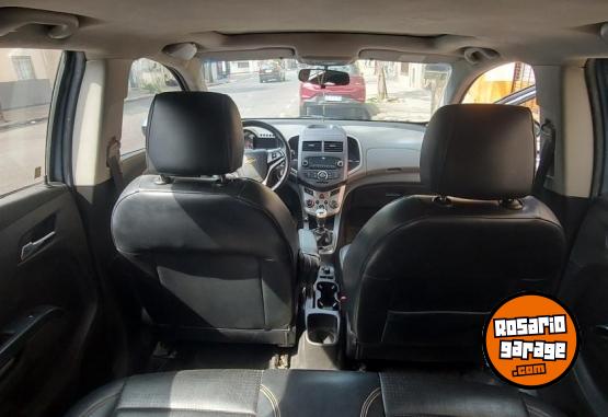 Autos - Chevrolet SONIC LTZ 1.6 5 PUERTAS 2012 GNC 150800Km - En Venta