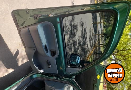 Utilitarios - Renault Kangoo 2000 Diesel 133400Km - En Venta