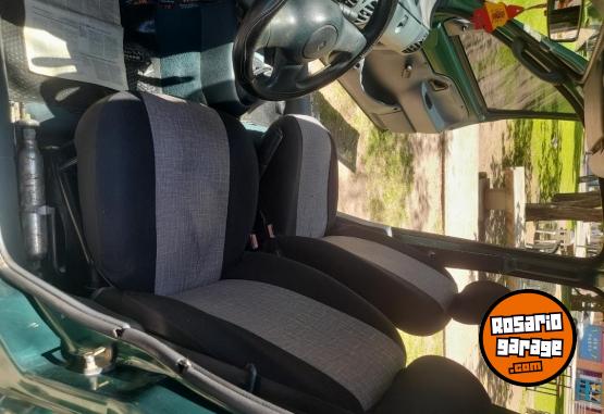 Utilitarios - Renault Kangoo 2000 Diesel 133400Km - En Venta