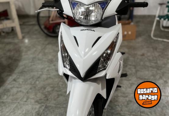 Motos - Honda Wave 2022 Nafta 1300Km - En Venta