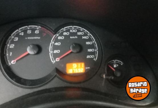 Autos - Chevrolet Classic 2015 GNC 190000Km - En Venta