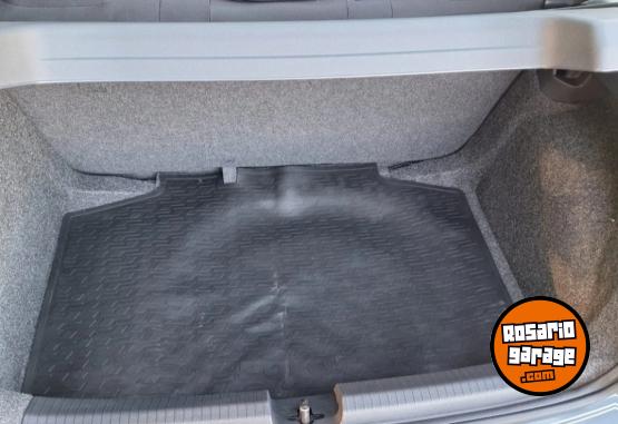 Autos - Volkswagen Polo Track 2025 Nafta 5200Km - En Venta