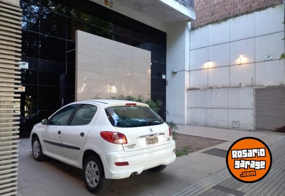 Autos - Peugeot 207 compact active 1.4 2013 Nafta 97560Km - En Venta