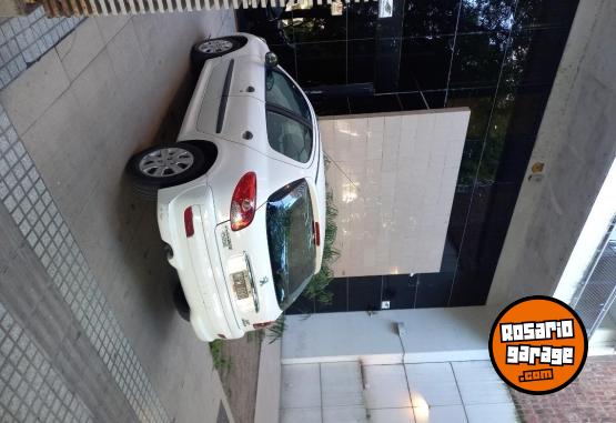 Autos - Peugeot 207 compact active 1.4 2013 Nafta 97560Km - En Venta