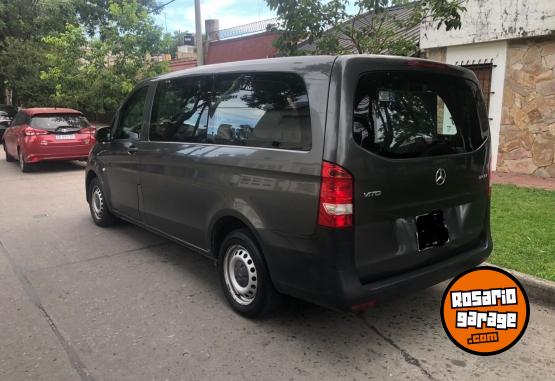 Utilitarios - Mercedes Benz Vito 2016 Diesel 260000Km - En Venta