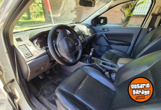Camionetas - Ford Ranger xl 4x4 permuto 2014 Diesel 150000Km - En Venta