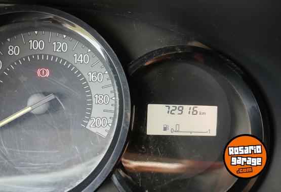 Autos - Renault Sandero 2019 Nafta 73000Km - En Venta