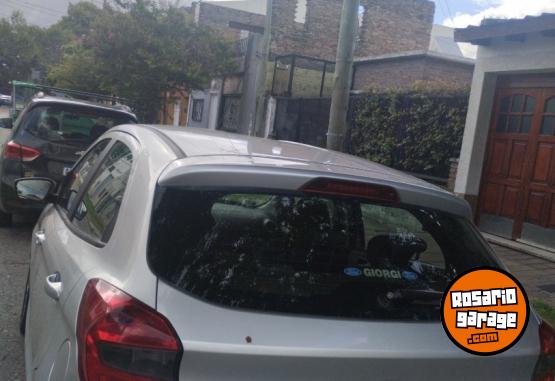 Autos - Ford Ka 2017 Nafta 100000Km - En Venta