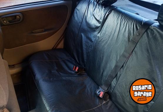 Autos - Chevrolet Corsa 2004 GNC 300000Km - En Venta