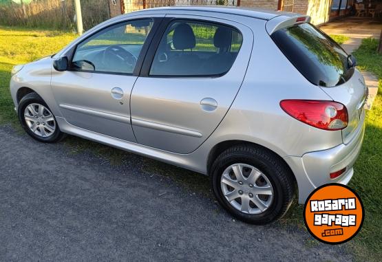 Autos - Peugeot 207 2014 Nafta 120000Km - En Venta