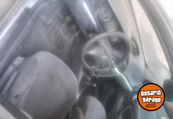 Autos - Volkswagen Gol 1.6 2004 GNC 111111Km - En Venta